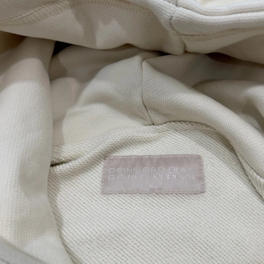 Red Bull Mirage Coachella Limited Edition Cropped Hoodie Cream Sweatshirt Size M